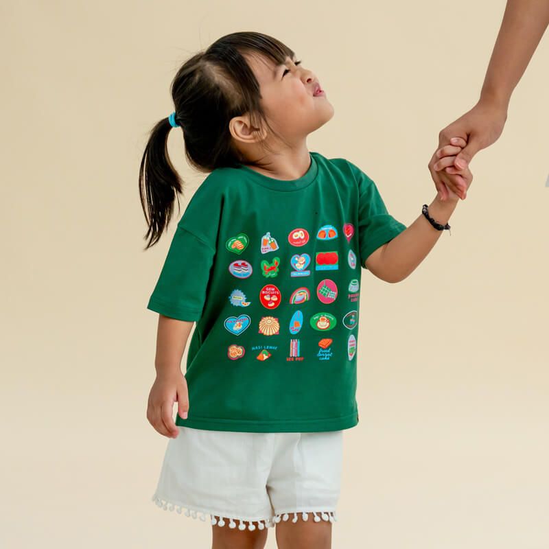 A Singapore Series - Foodie Kids Tee in Green by Le Petit Society - Image 4